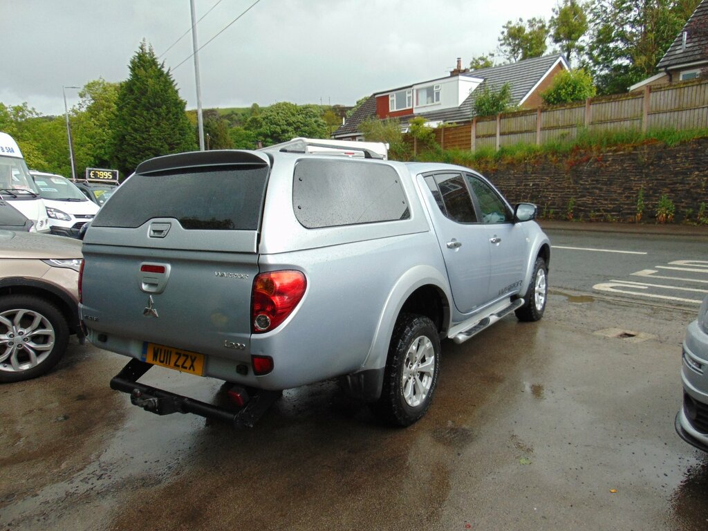 Mitsubishi L200 2.5 Di-d Warrior Pickup Double Cab Manu Silver #4