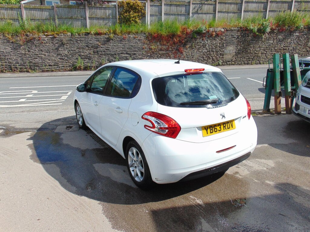 Peugeot 208 1.2 Vti Active Grey #2