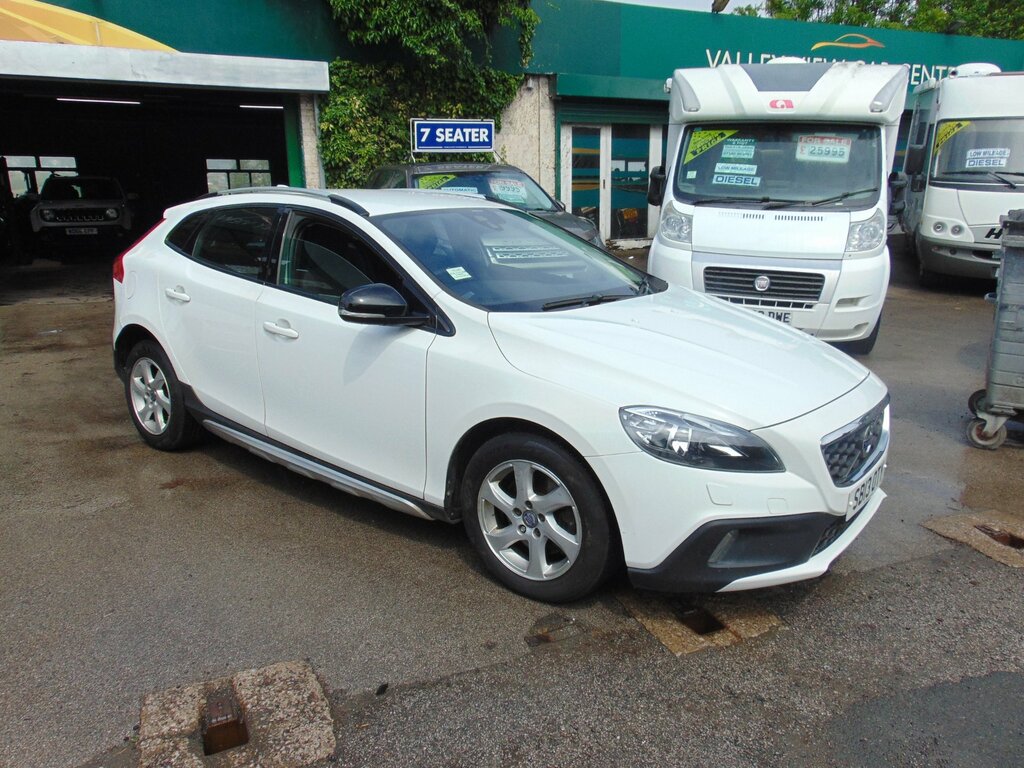 Volvo V40 Cross Country 1.6 D2 Se Hatchback Euro 5 Ss White