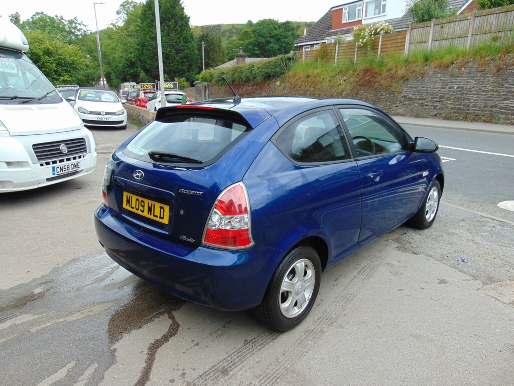 Hyundai Accent Atlantic Limited Edition 3-Door Blue #4