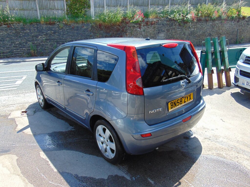 Nissan Note 1.6 16V Tekna Hatchback Euro 4 11 Grey #2