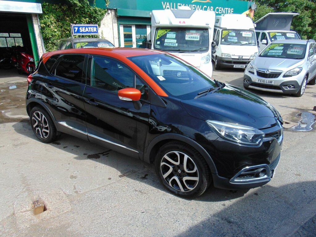 Renault Captur 1.2 Tce Signature Nav Red #1