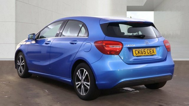 Mercedes-Benz A Class 2015 1.5 A180 Cdi Se Hatchback E Blue #3
