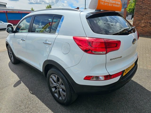 Kia Sportage 2015 1.7 Crdi Ecodynamics 2 Suv CV15ZXM White #3