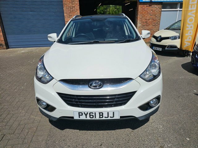Hyundai Ix35 2011 2.0 Crdi Premium Suv 4Wd Euro White #2
