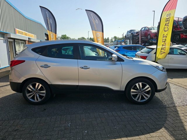 Hyundai Ix35 2015 2.0 Crdi Premium Suv 4Wd Euro Silver #2