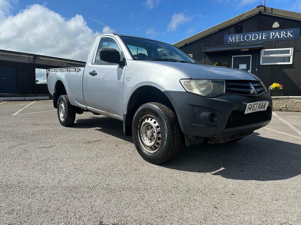 Mitsubishi L200 2.5 Di-d 4Work 4Wd Euro 5 Silver