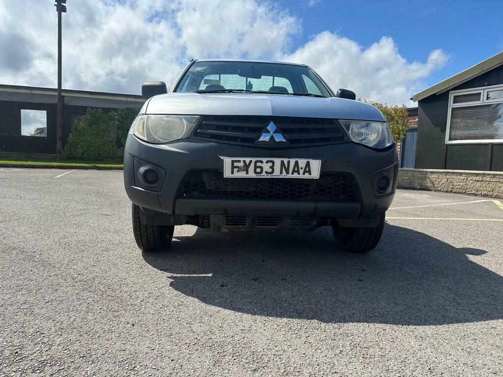 Mitsubishi L200 2.5 Di-d 4Work 4Wd Euro 5 Silver #2