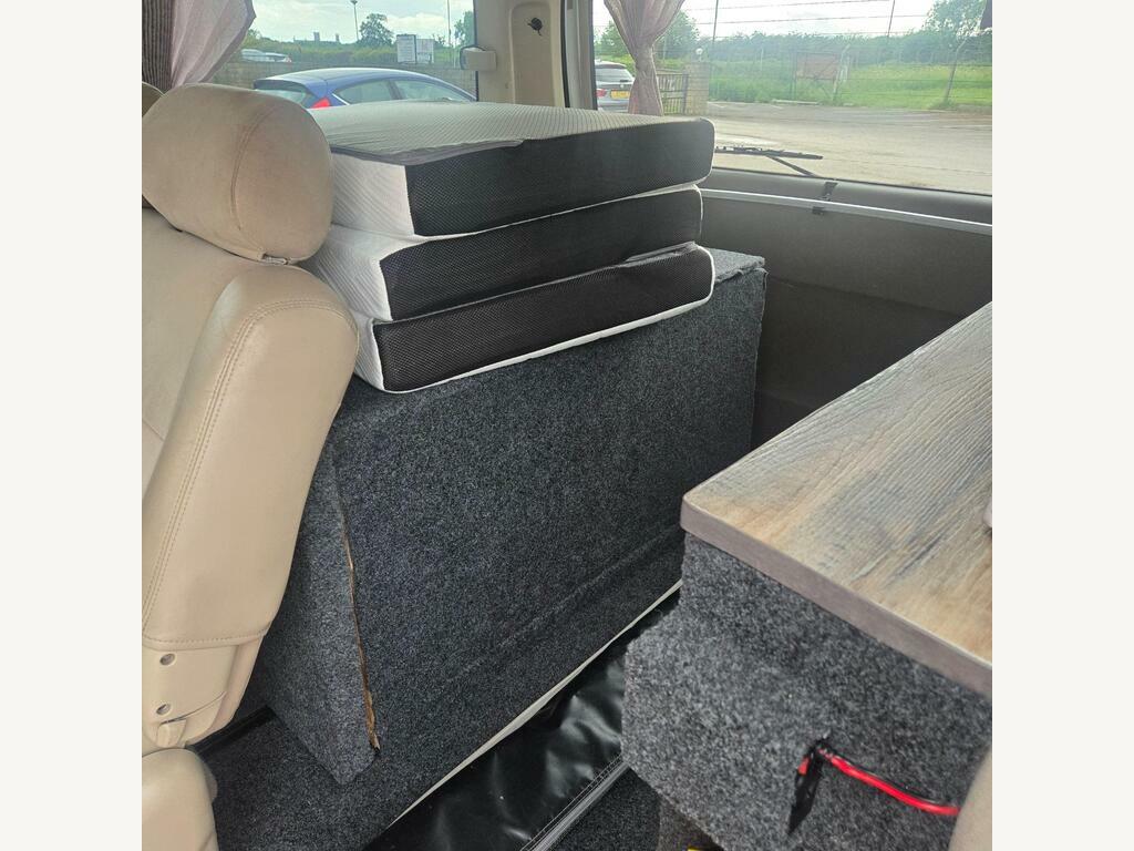 Toyota HiAce 2.4D Elddis High Top  #13