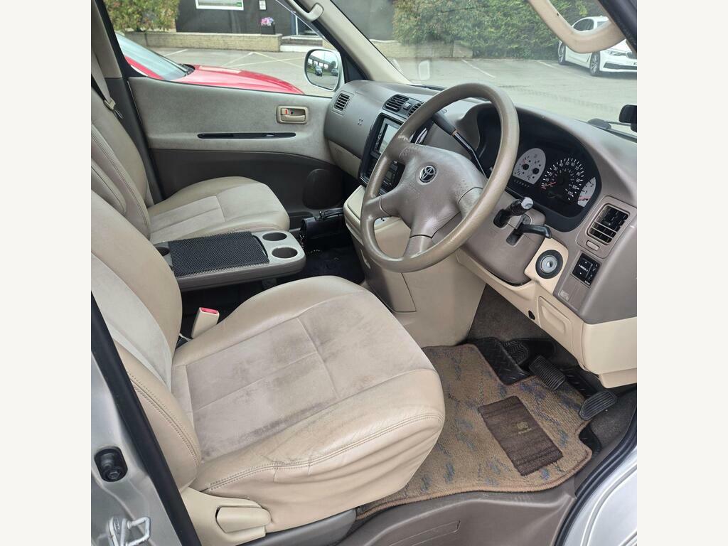 Toyota HiAce 2.4D Elddis High Top  #12