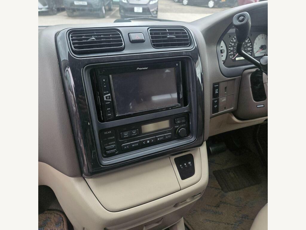 Toyota HiAce 2.4D Elddis High Top  #15