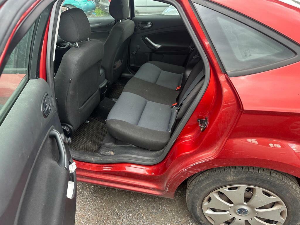 Ford Mondeo 1.6 Edge Red #3