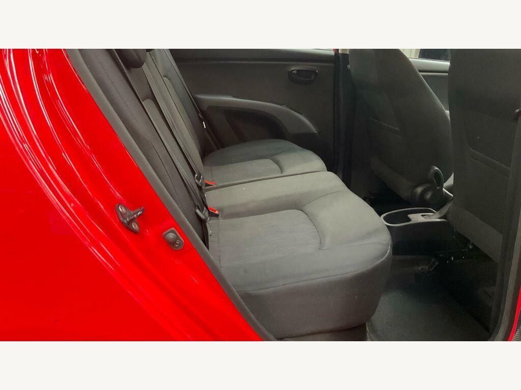 Hyundai I10 Active White #9