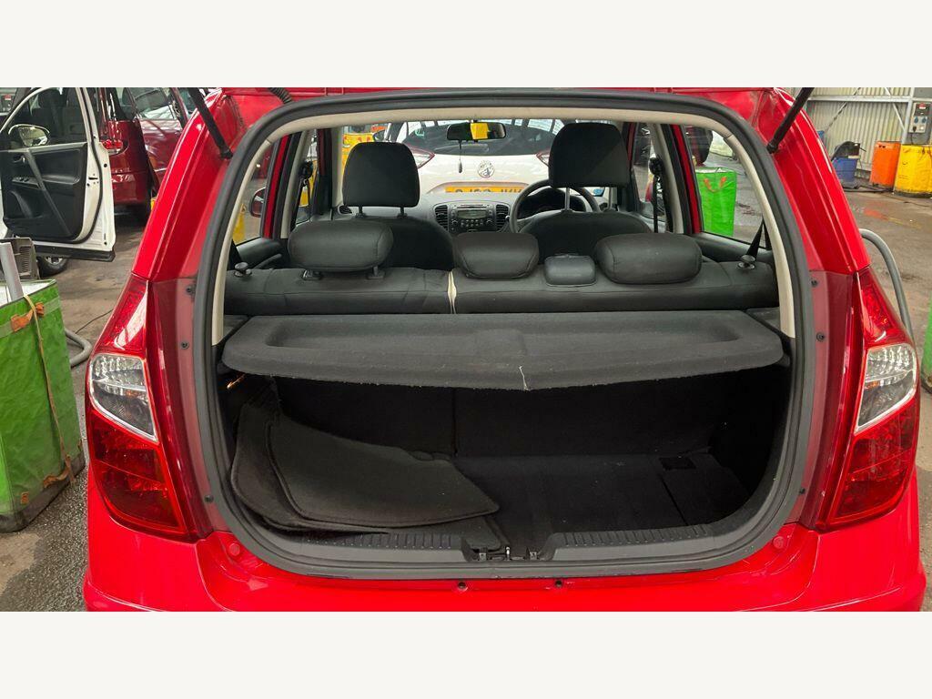 Hyundai I10 Active White #8