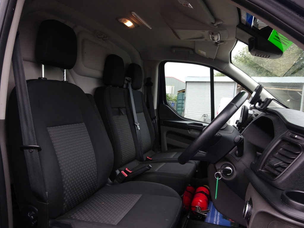 Ford Transit Custom 2.0 350 Ecoblue White #16