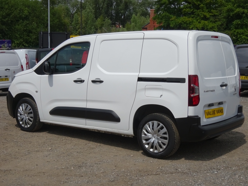 Peugeot Partner Mpv White #18