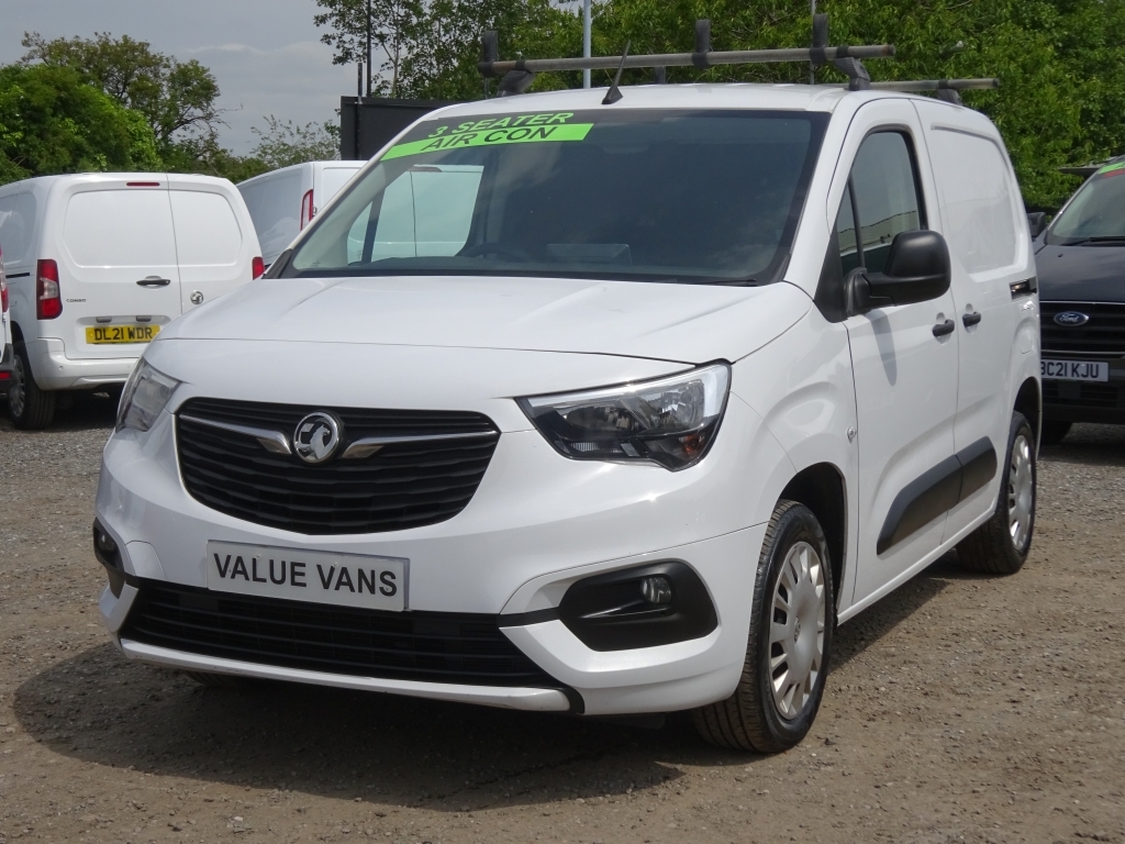 Vauxhall Combo Cargo Sportive 1.5 White #3