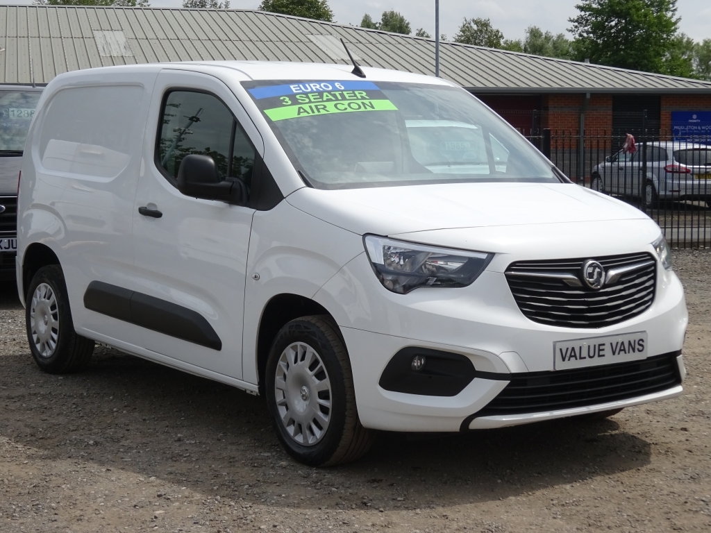 Vauxhall Combo Cargo Sportive 1.5 White