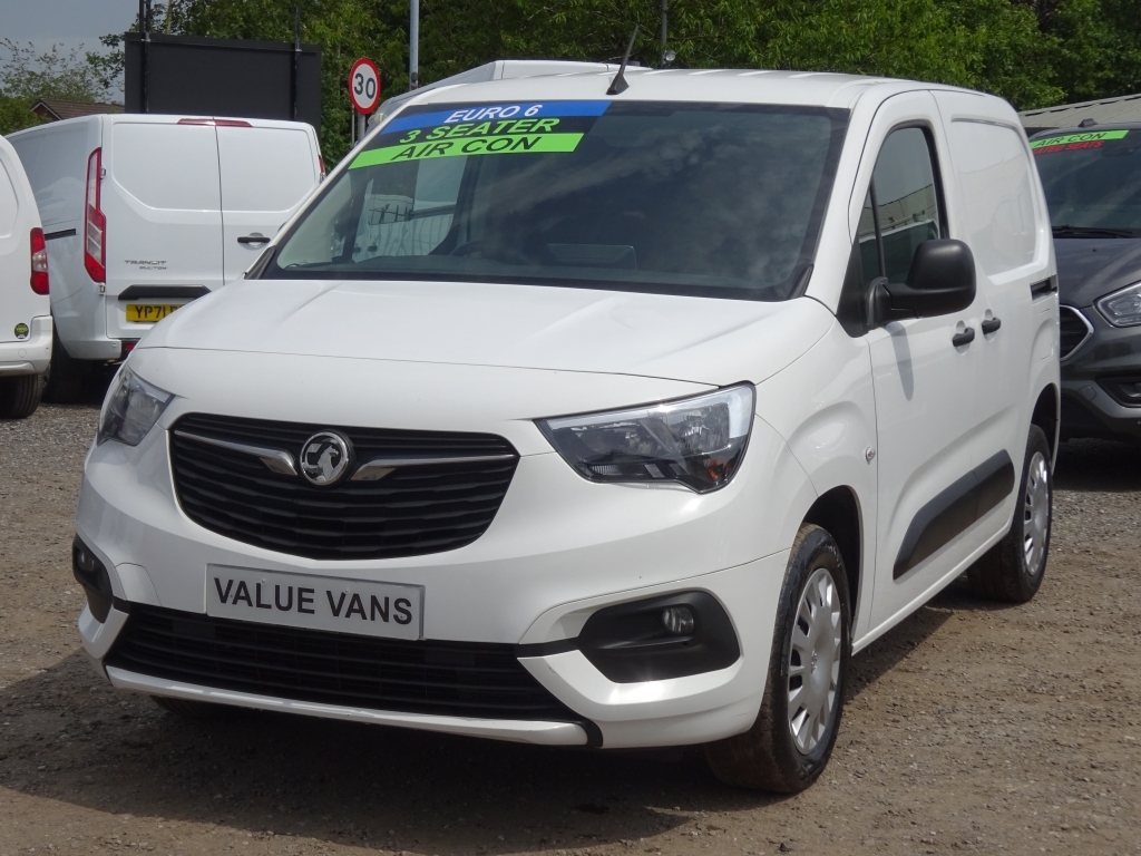 Vauxhall Combo Cargo Sportive 1.5 White #3