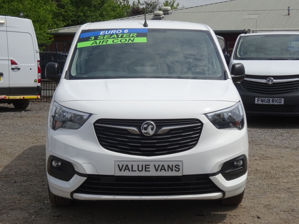 Vauxhall Combo Cargo Sportive 1.5 White #2