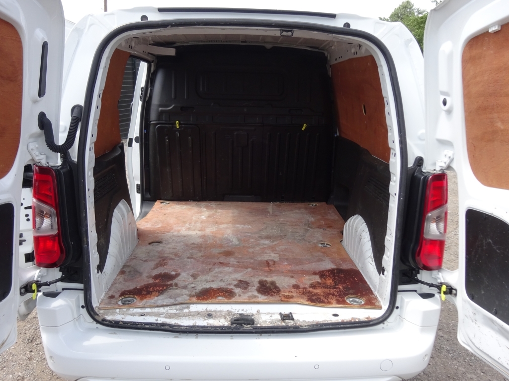 Vauxhall Combo 1.5 Turbo D Se Estate Brown #10