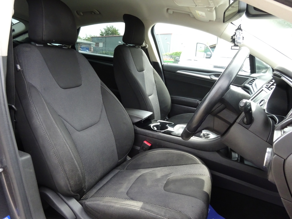 Ford Mondeo 1.5 Tdci Blue #9