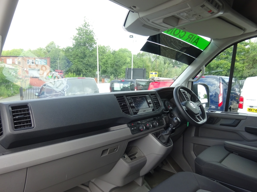Volkswagen Crafter 2.0Tdi 140Pseu6dt-e Cr35 Mwb Trendline White #9