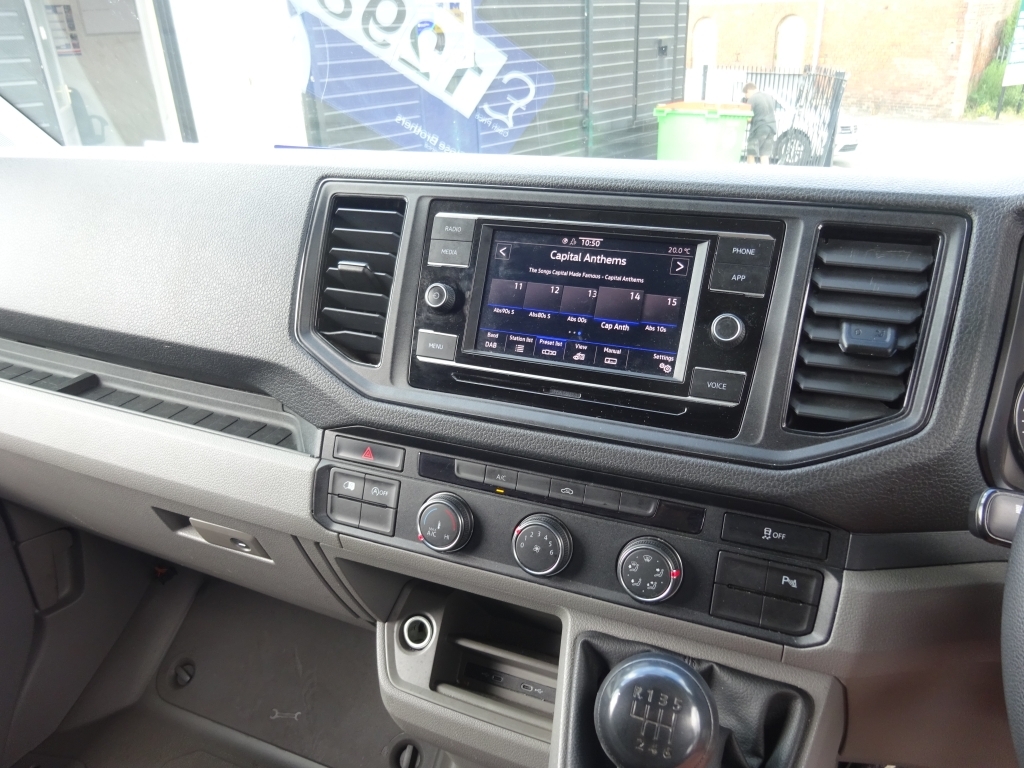 Volkswagen Crafter 2.0Tdi 140Pseu6dt-e Cr35 Mwb Trendline White #10