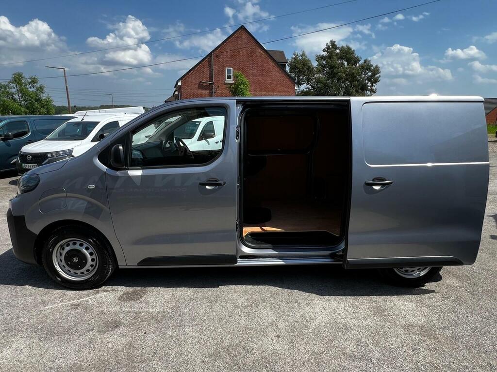 Citroen Dispatch Panel Van 75 Kwh Enterprise M Mwb 6Dr 7.4Kw Grey #4