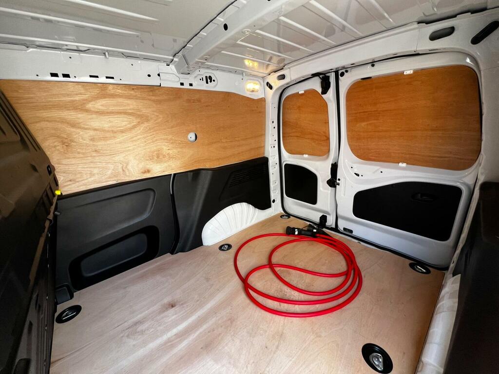 Vauxhall Combo-e Life Panel Van 52Kwh Pro XL Panel Van Lwb 6Dr 7.4 White #5