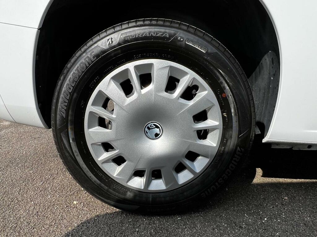 Vauxhall Combo-e Life Panel Van 52Kwh Pro XL Panel Van Lwb 6Dr 7.4 White #90