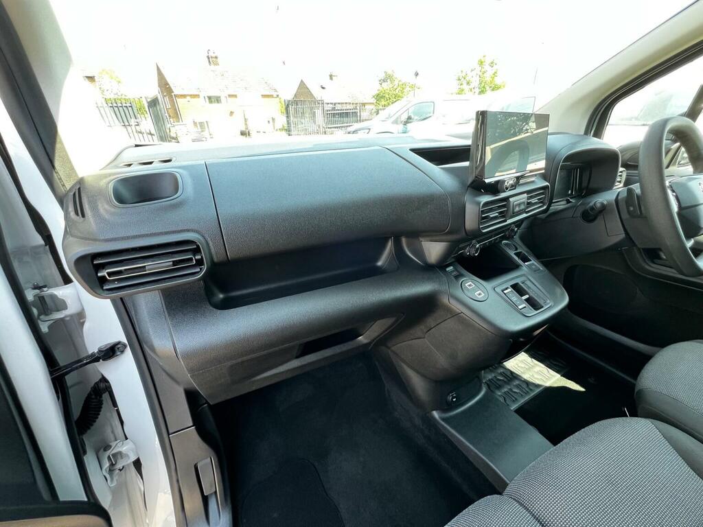 Vauxhall Combo-e Life Panel Van 52Kwh Pro XL Panel Van Lwb 6Dr 7.4 White #23