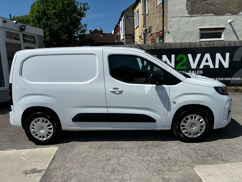Vauxhall Combo-e Life Panel Van 52Kwh Pro XL Panel Van Lwb 6Dr 7.4 White #13