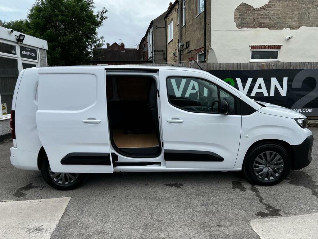 Peugeot E-Partner Panel Van 800 52Kwh Professional Standard Panel Va Grey #15