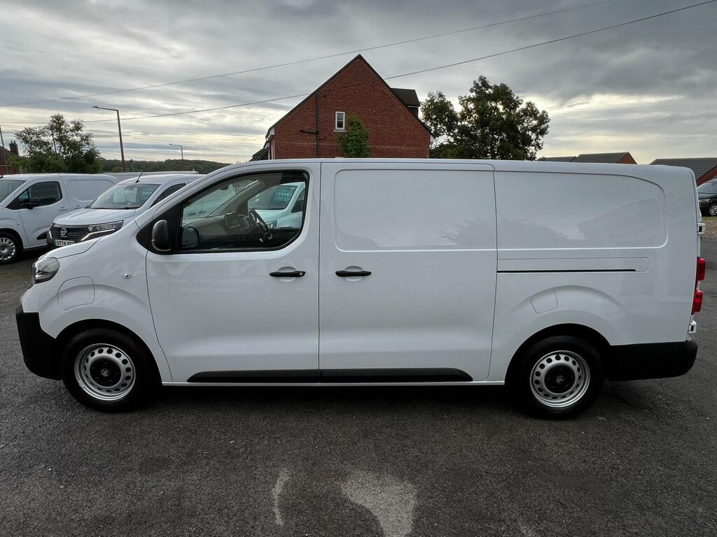 Vauxhall Vivaro Panel Van 75Kwh Prime XL Panel Van Lwb 6Dr 1 CF74FGM White #3