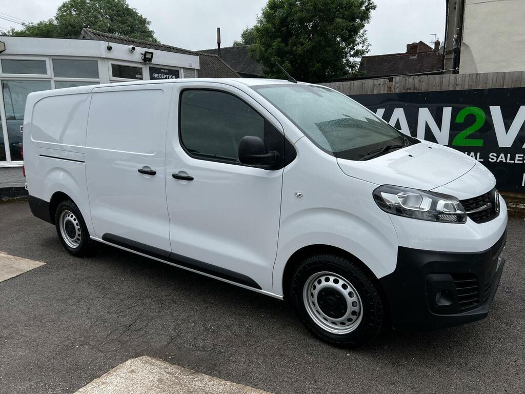 Vauxhall Vivaro Mpv White #55
