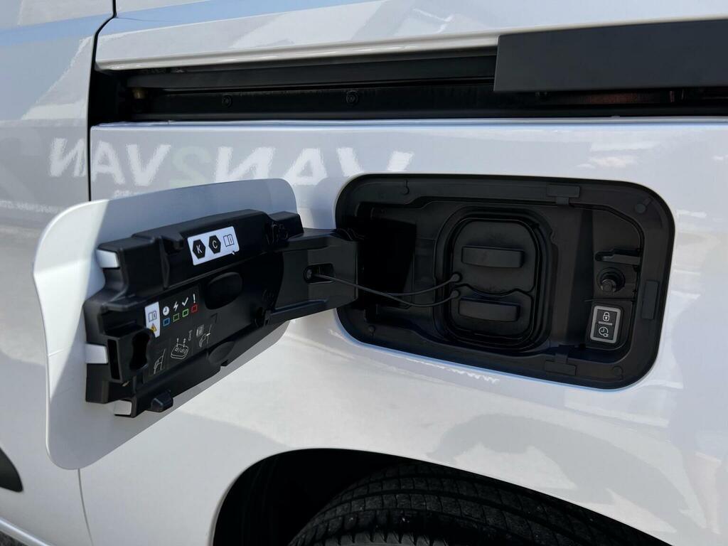 Citroen e-Berlingo 800 100Kw 50Kwh Driver Pro  #37