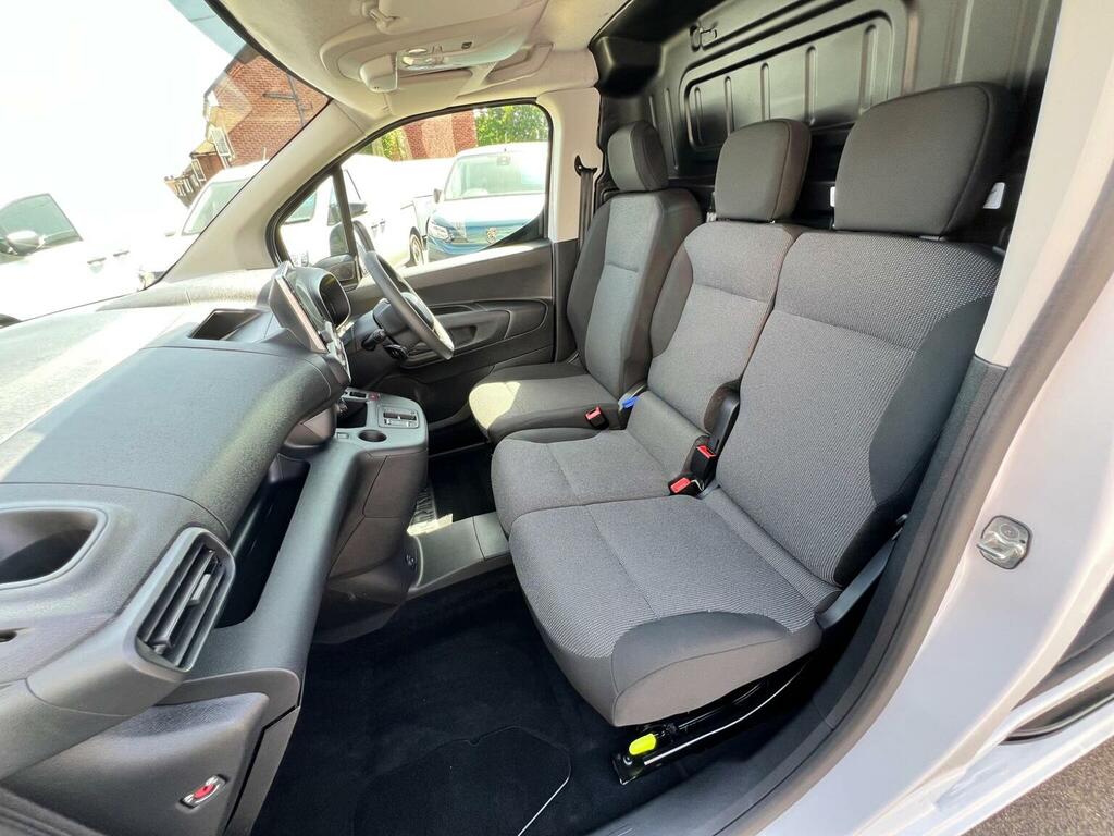 Citroen e-Berlingo 800 100Kw 50Kwh Driver Pro  #19