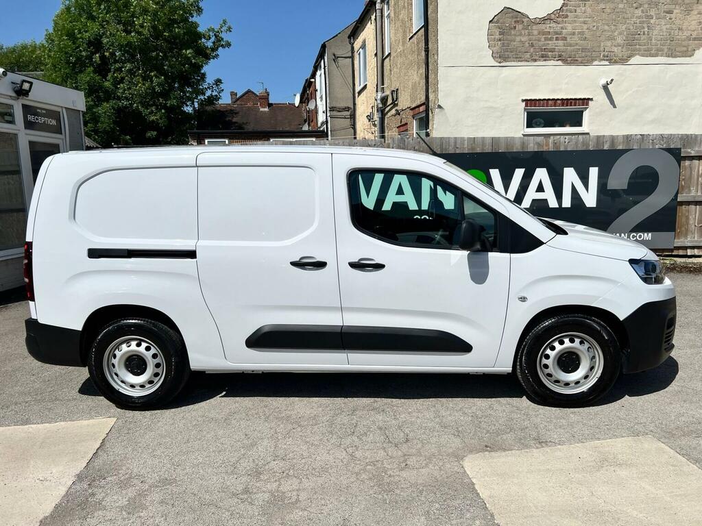 Citroen e-Berlingo 800 100Kw 50Kwh Driver Pro  #11