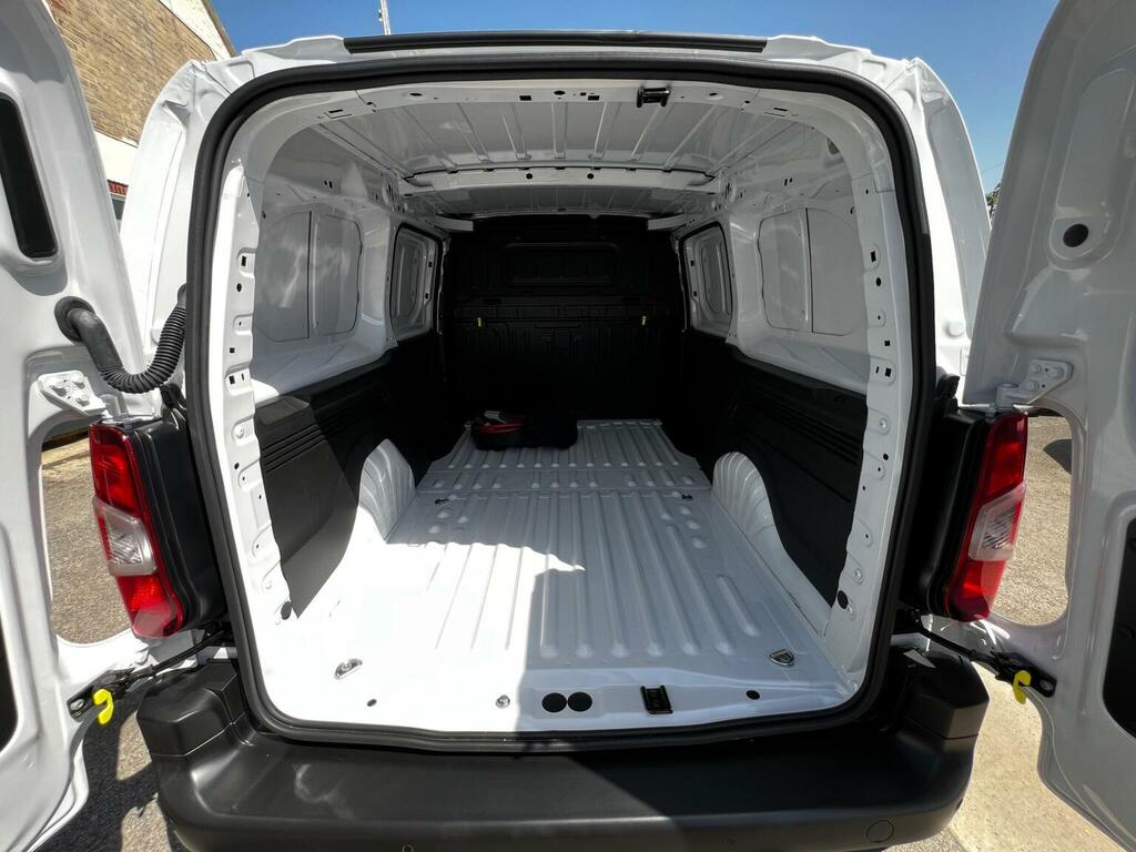 Citroen e-Berlingo 800 100Kw 50Kwh Driver Pro  #9