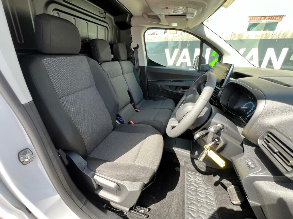 Citroen e-Berlingo 800 100Kw 50Kwh Driver Pro  #17