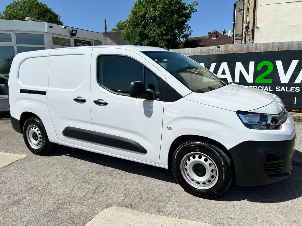 Citroen e-Berlingo 800 100Kw 50Kwh Driver Pro  #14
