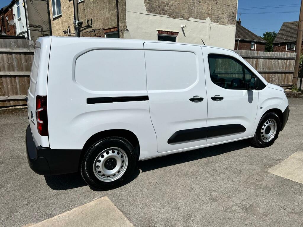 Citroen e-Berlingo 800 100Kw 50Kwh Driver Pro  #10