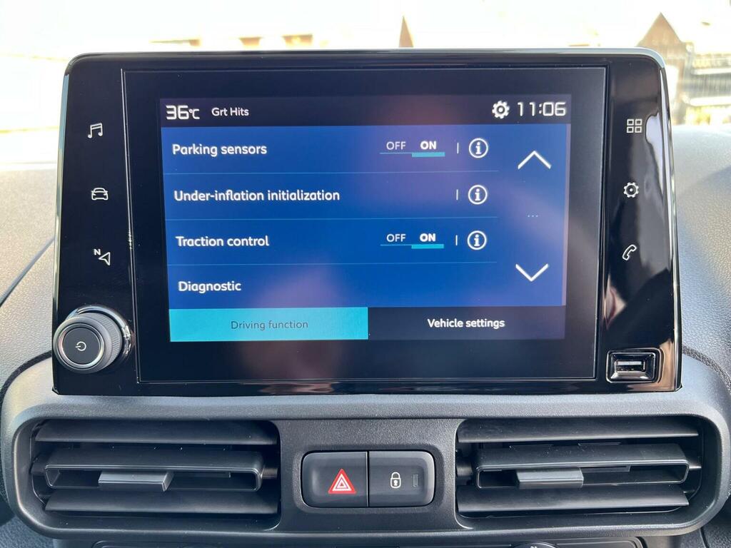 Citroen e-Berlingo 800 100Kw 50Kwh Driver Pro  #30