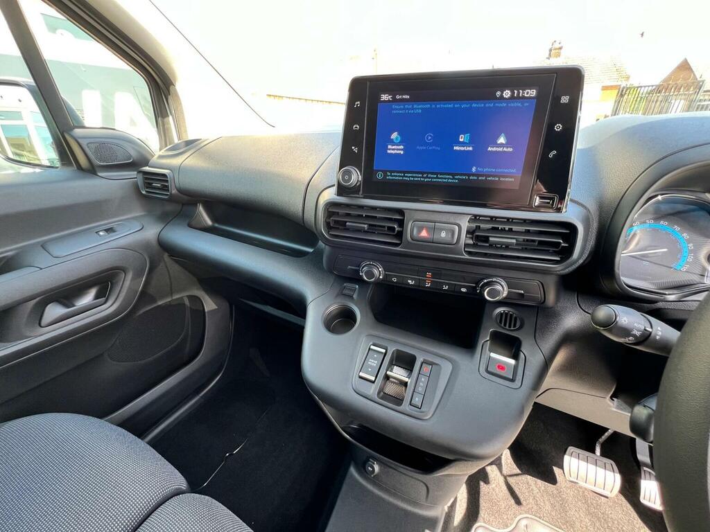 Citroen e-Berlingo 800 100Kw 50Kwh Driver Pro  #23
