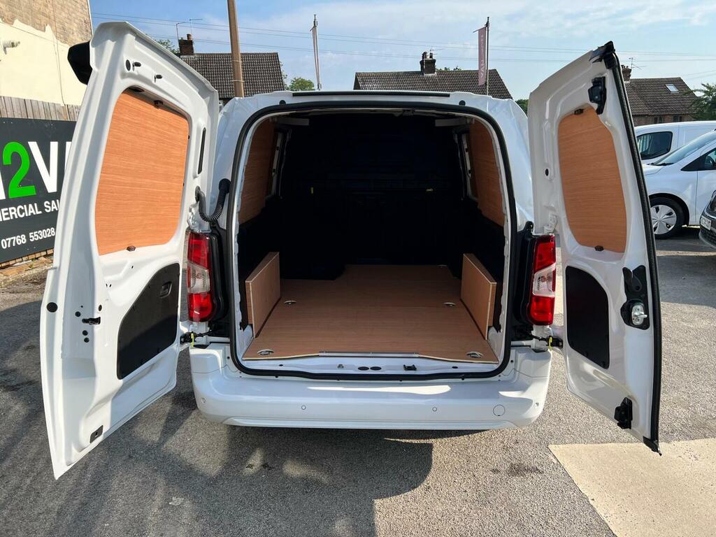 Peugeot E-Partner Panel Van 800 50Kwh Asphalt Premium Standard Panel Black #10