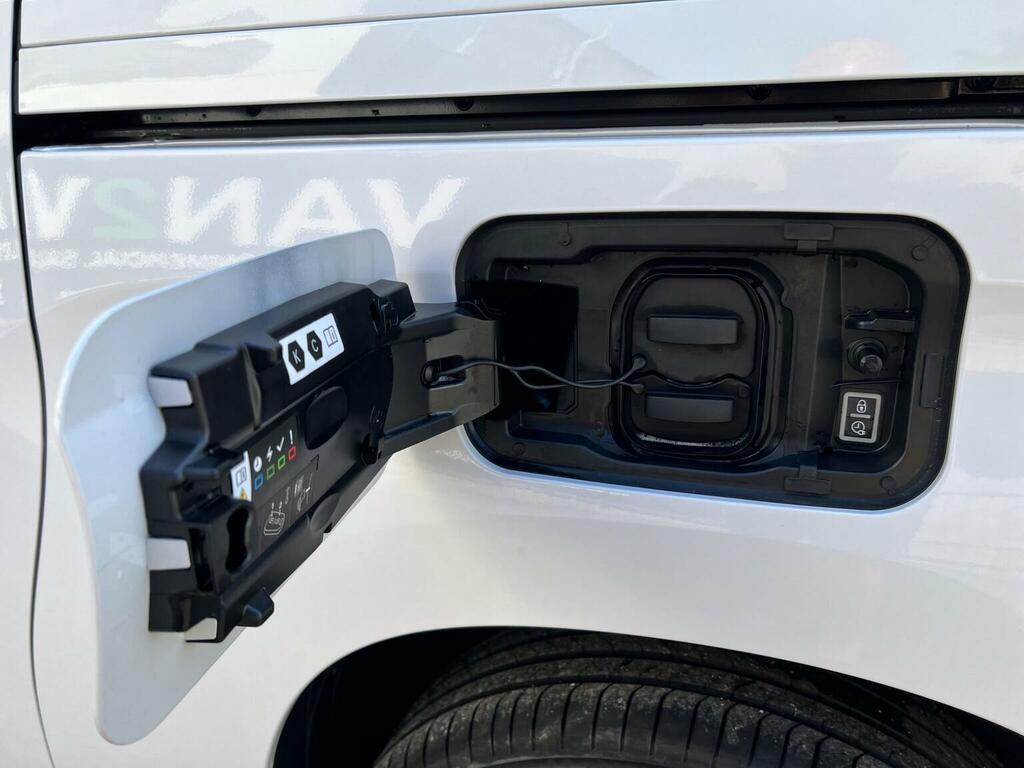 Peugeot E-Partner Panel Van 800 50Kwh Asphalt Premium Standard Panel Black #39