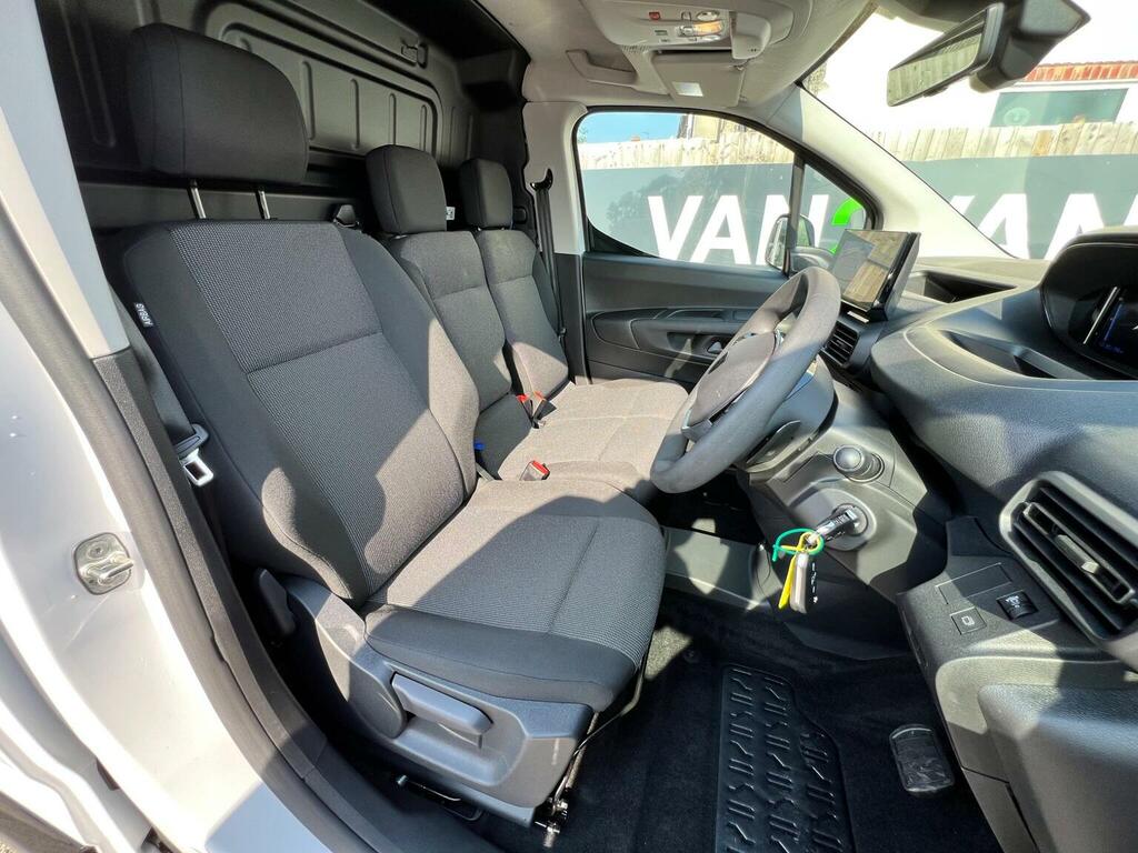 Peugeot E-Partner Panel Van 800 50Kwh Asphalt Premium Standard Panel Black #18