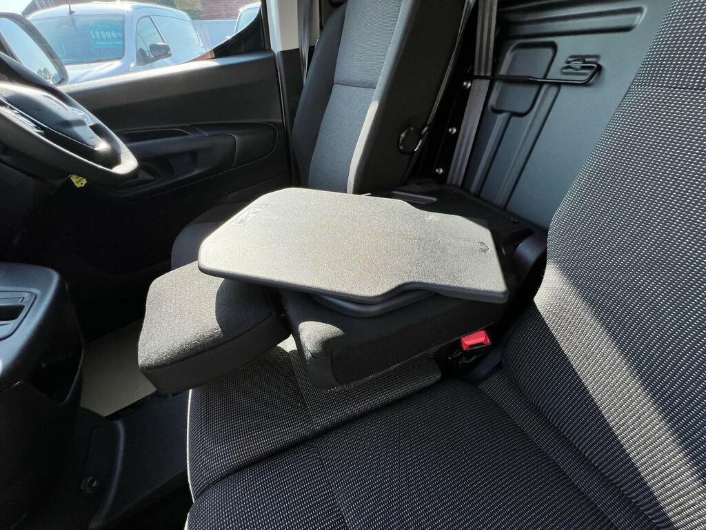 Peugeot E-Partner Panel Van 800 50Kwh Asphalt Premium Standard Panel Black #23