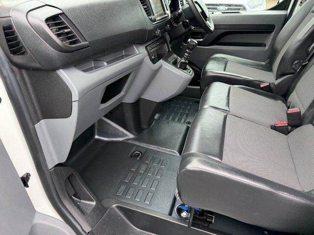 Citroen Dispatch Bluehdi 1000 Enterprise Xs White #4